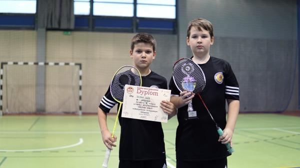 IV i VII miejsce w Finałach Wojewódzkich w Badmintonie Drużynowym w ramach Igrzysk Dzieci - Sianów 2017_23